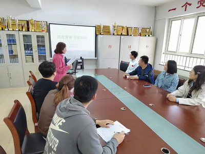 書香領(lǐng)航 閱筑未來(lái)——記我校第十五屆大學(xué)生讀書文化節(jié)開(kāi)幕